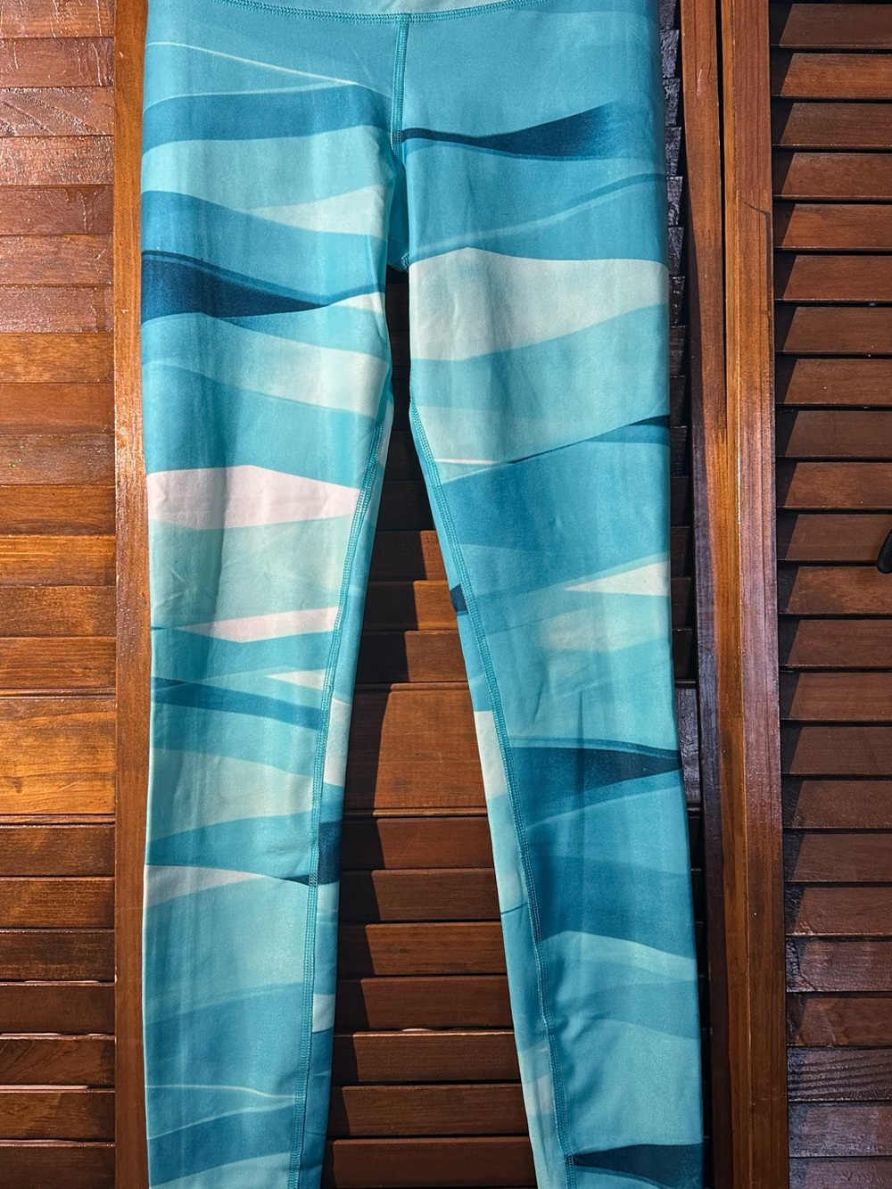 Nike Teal & Aqua Wave-Print Leggings